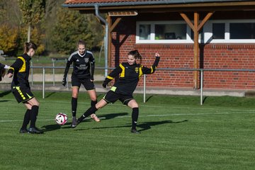 Bild 48 - Frauen TSV Vineta Audorg - SV Friesia 03 Riesum Lindholm : Ergebnis: 2:4